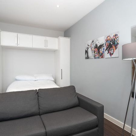 Superb Studio Apartment London Luaran gambar
